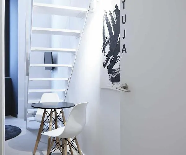 Cartuja Modern & Luxury